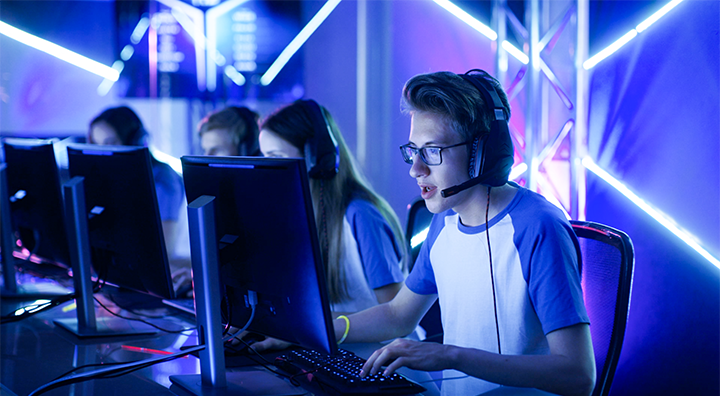 人力资源公司瓦力棋牌(中国)国际专注文娱及消费品领域的顾问指出如今二次元经济已不是小众经济